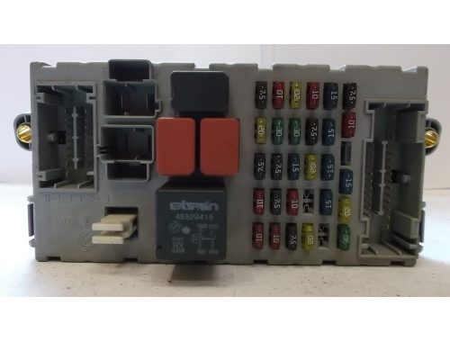 Centralina Scatola Porta Fusibili Fiat Punto 188