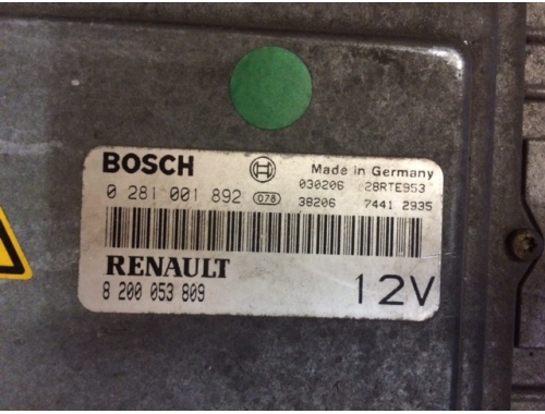 Calculateur moteur Renault Mascott BOSCH 0281001892