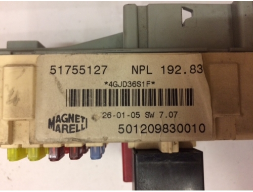 Sicherungskasten Fiat Stilo MAGNETI MARELLI:51755127