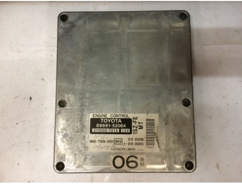 Calculateur moteur Toyota Yaris 89661-52064