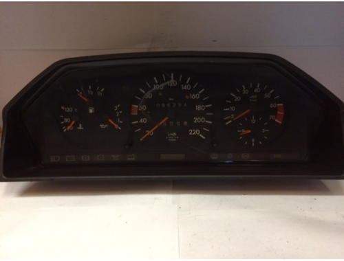 Combiné d'instruments Mercedes W124 VDO:87001221