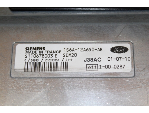 Centralita de motor Ford Fiesta SIEMENS:S110678003E