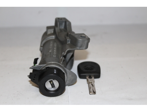Neiman Volkswagen Polo 4B0905851