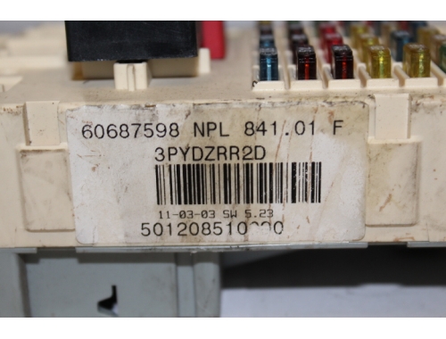 Boîtier à fusibles Lancia Thesis 60687598
