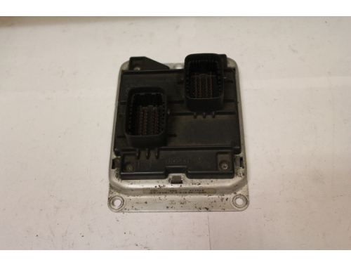 Calculateur moteur Alfa Romeo 145 / 146 BOSCH:0261204944