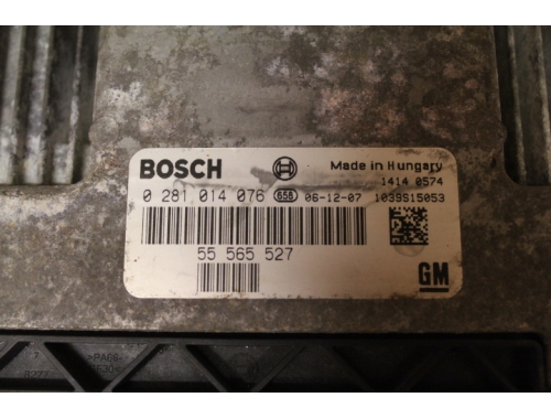 Calculateur moteur Saab 93 BOSCH 0281014076