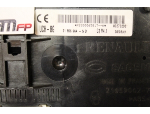 UCH Renault Clio 2 Série P8200065817 - Réparation diverses Transfert des codes