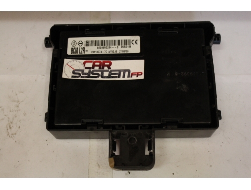 UCH Renault Clio 28118774-7C