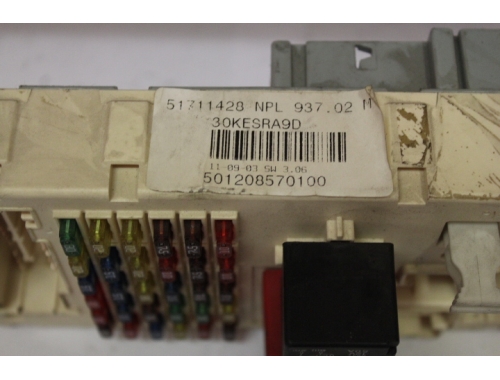 Steuergerät Sicherungskasten Alfa Romeo 147 51711428