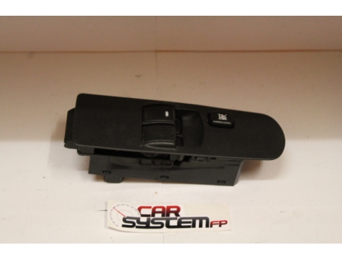 Mando elevalunas Mitsubishi Colt 8608A076