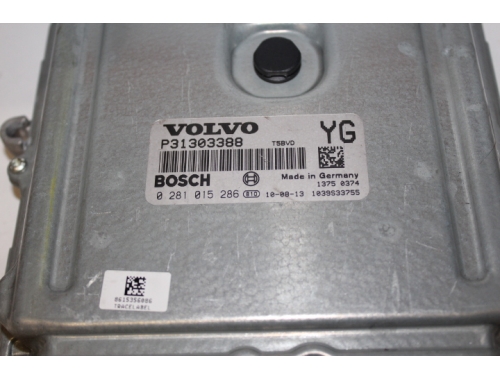 Centralita de motor Volvo XC70 - BOSCH 0281015286 - Traspaso de códigos Reparación varias BOSCH:0281015286 P31303388