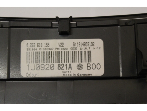 Combiné d'instruments Volkswagen Golf IV - BOSCH 0263618155 - Transfert des codes Réparation diverses BOSCH:0263618155
