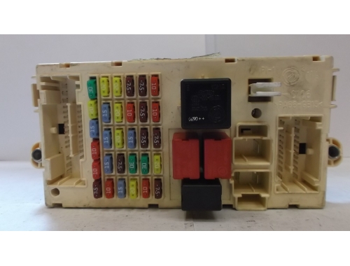 Centralina Scatola Porta Fusibili Alfa Romeo 147 MAGNETI MARELLI:F50504851