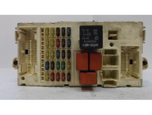Boîtier à fusibles Fiat Stilo 46797610