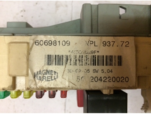 Sicherungskasten Alfa Romeo 147 MAGNETI MARELLI:60698109