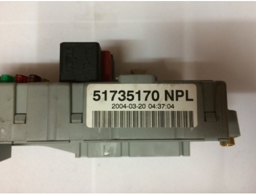 Boîtier à fusibles Fiat Punto 51735170NPL